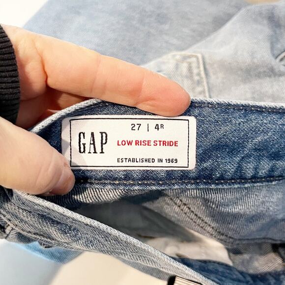 Gap Low Rise Distressed Denim Stride Wide-Leg Jeans Light Indigo Blue 27 / 4 - Picture 2 of 7